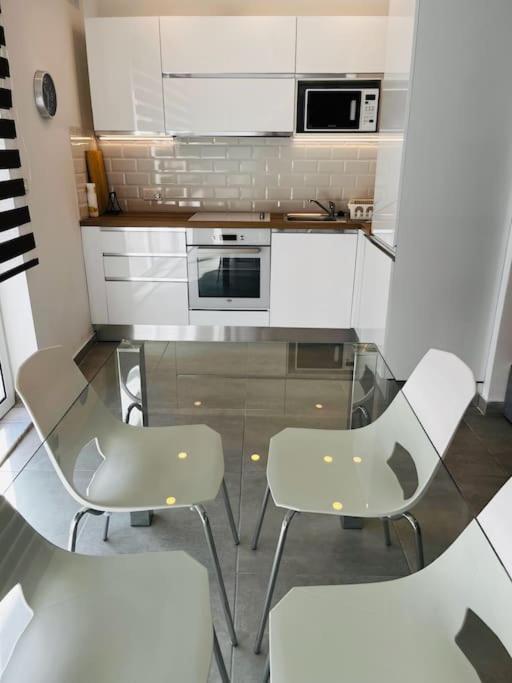 Sliema, Apt7, Stylish 2 Bedroom With Parking