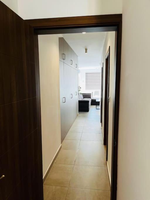 Apartment Sliema, Apt7, Stylish 2 Bedroom With Parking Sliema
